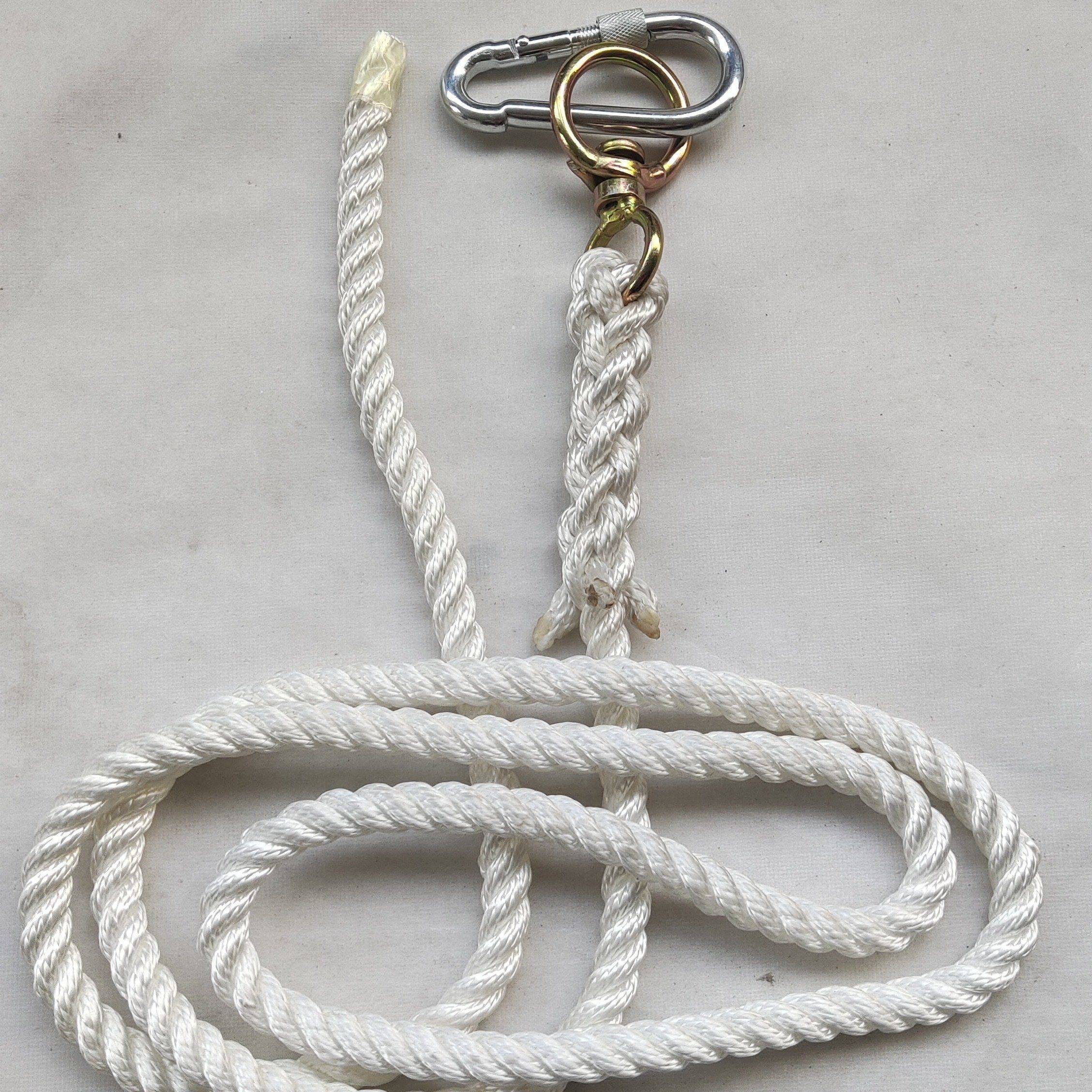 Round rope with a oxen's two-metre-long card button ring two